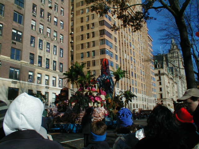 Miss America Float and Old Lahaina Dancers